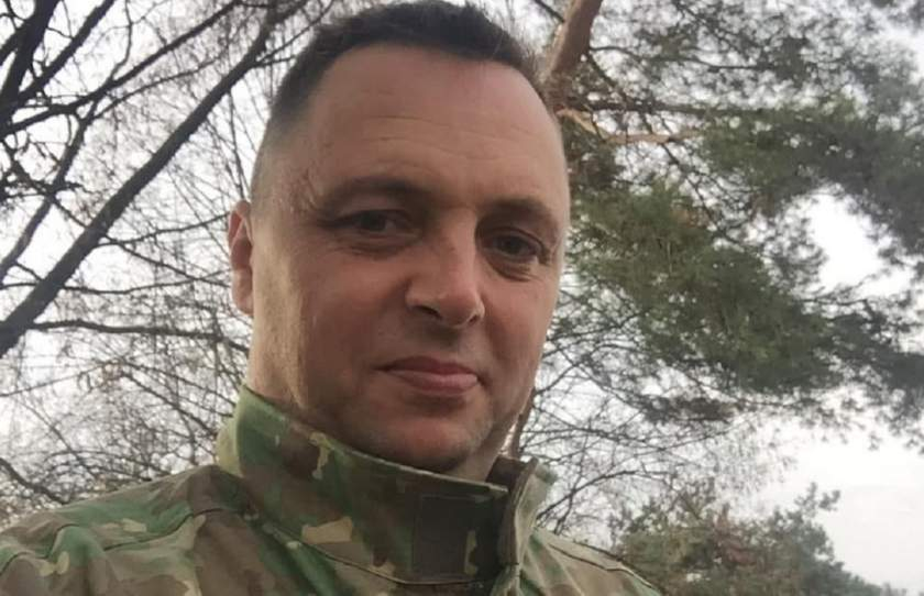 El este militarul care s-a sinucis într-o garnizoană din Cluj-Napoca. Felician Codruţ Şuteu era caporal clasa a II-a ©  Facebook