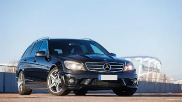 Mașina lui Schumacher a fost scoasă la vânzare! Cât trebuie să plătească cineva pentru a o avea?