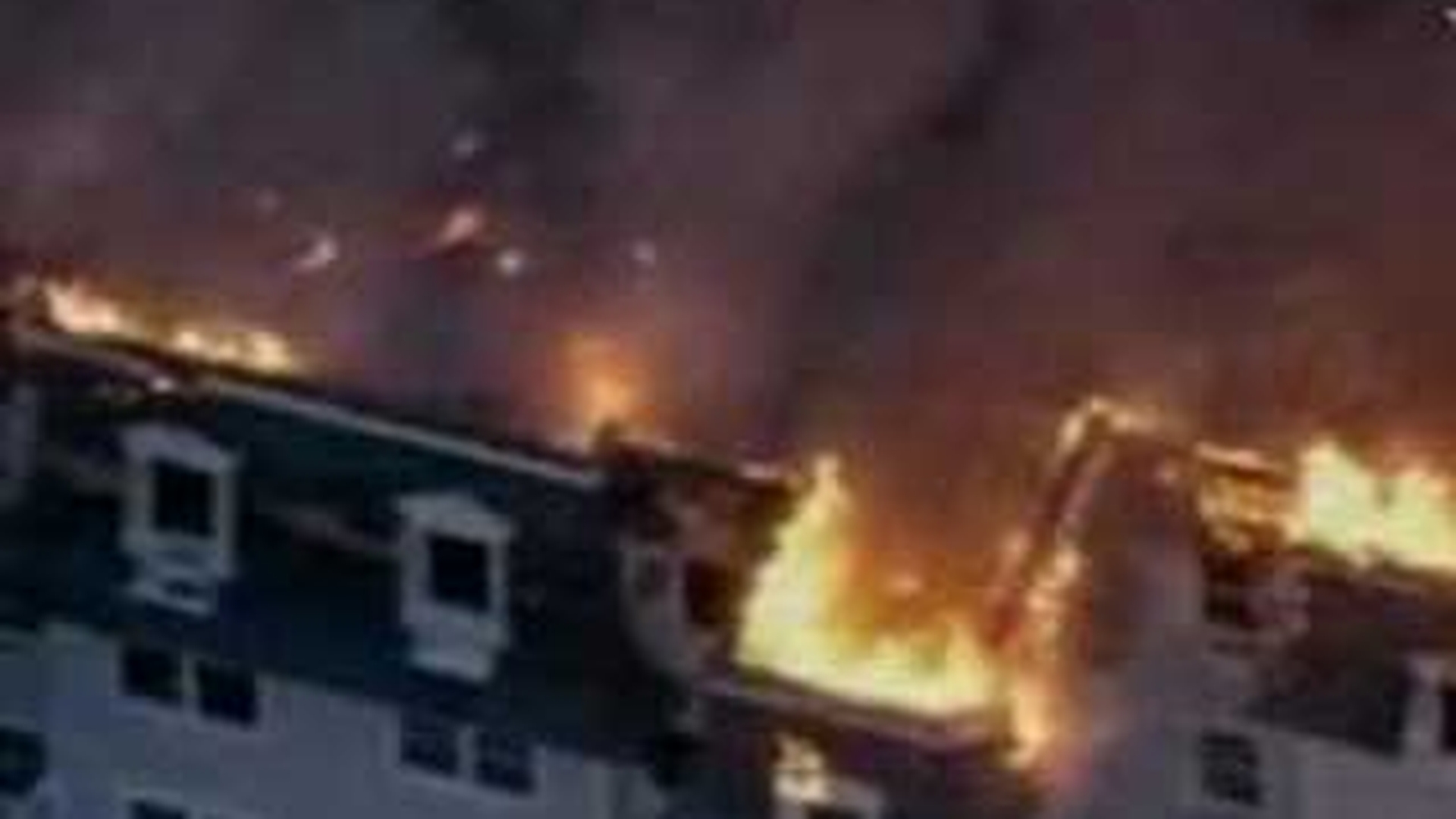 Incendiu urias langa New York! Un intreg cartier din New Jersey arde!