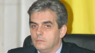 Medicii nu au aflat deocamdata de ce i s-a facut rau lui Eugen Nicolaescu! Politicianul ramane internat