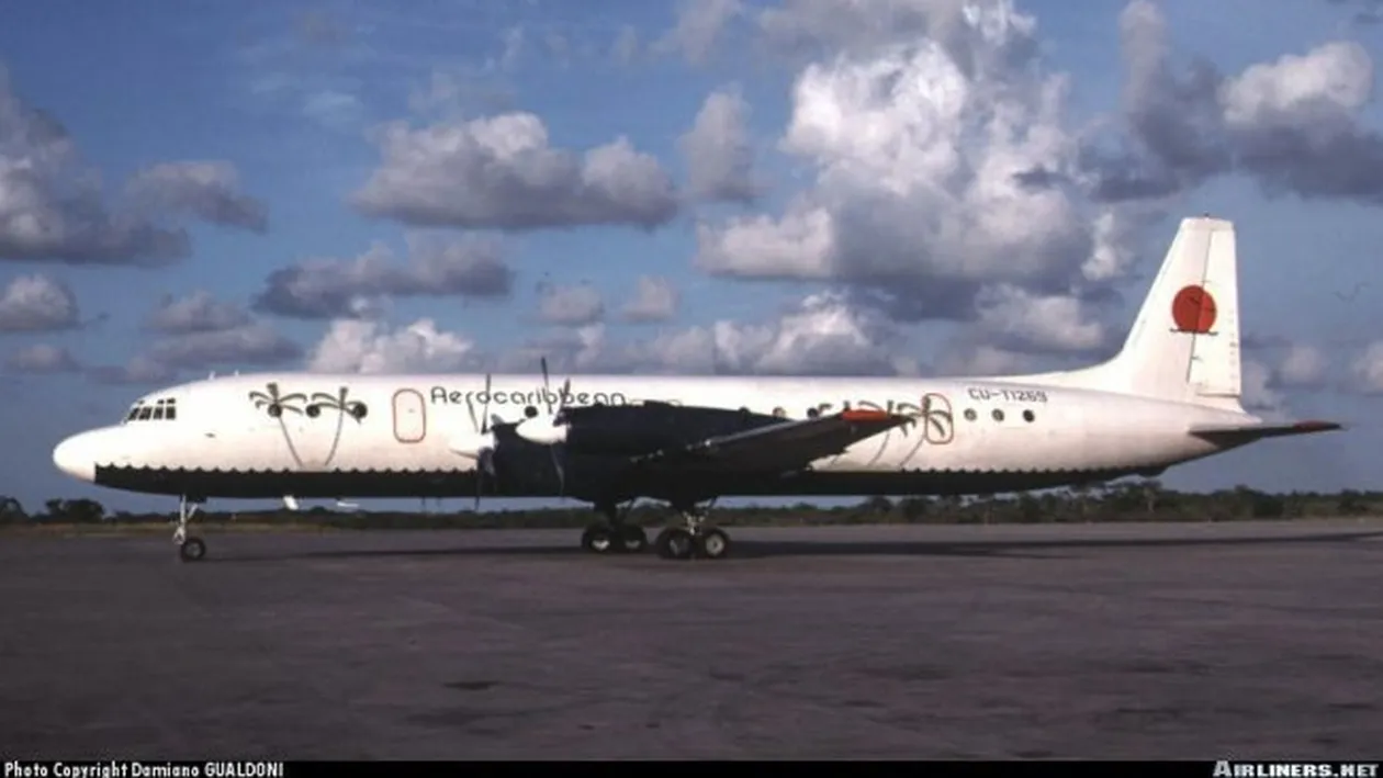  27 de morti şi 16 răniti, după ce un avion s-a prăbuşit în Rusia