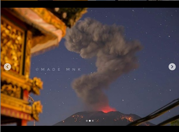 Stare de alertă în Bali! Vulcanul Agung a erupt și a aruncat cenușă la 2 km în aer