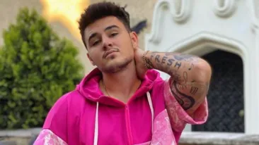 Mario Fresh a ajuns de la plajă, la spital! Ce a pățit artistul în timp ce se afla în vacanță în Grecia? „Mergem la spital. M-a mușcat…”