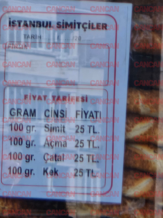 Românii au luat cu asalt Piața Taksim, înainte de România-Turcia. Cât costă un doner sau un porumb copt?