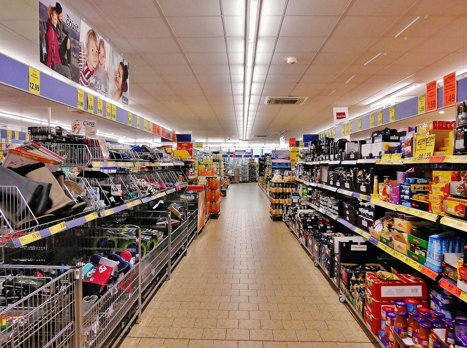 Cei care vor să se angajeze la Carrefour în Spania nu au nevoie de experiență (Foto: Pixabay)