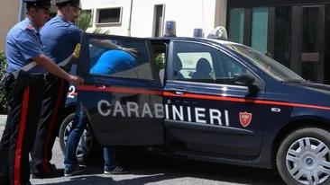 Infractorii români rămași în străinătate continuă să “lucreze”. Metoda inedită prin care fac bani pe timp de pandemie. “Vă rog să îmi trimiteți măcar 200 de euro, ca să...”