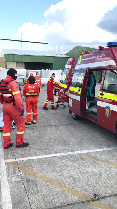 Accident de muncă înfiorător în Prahova! Bărbatul rănit grav a fost adus cu elicopterul SMURD în București