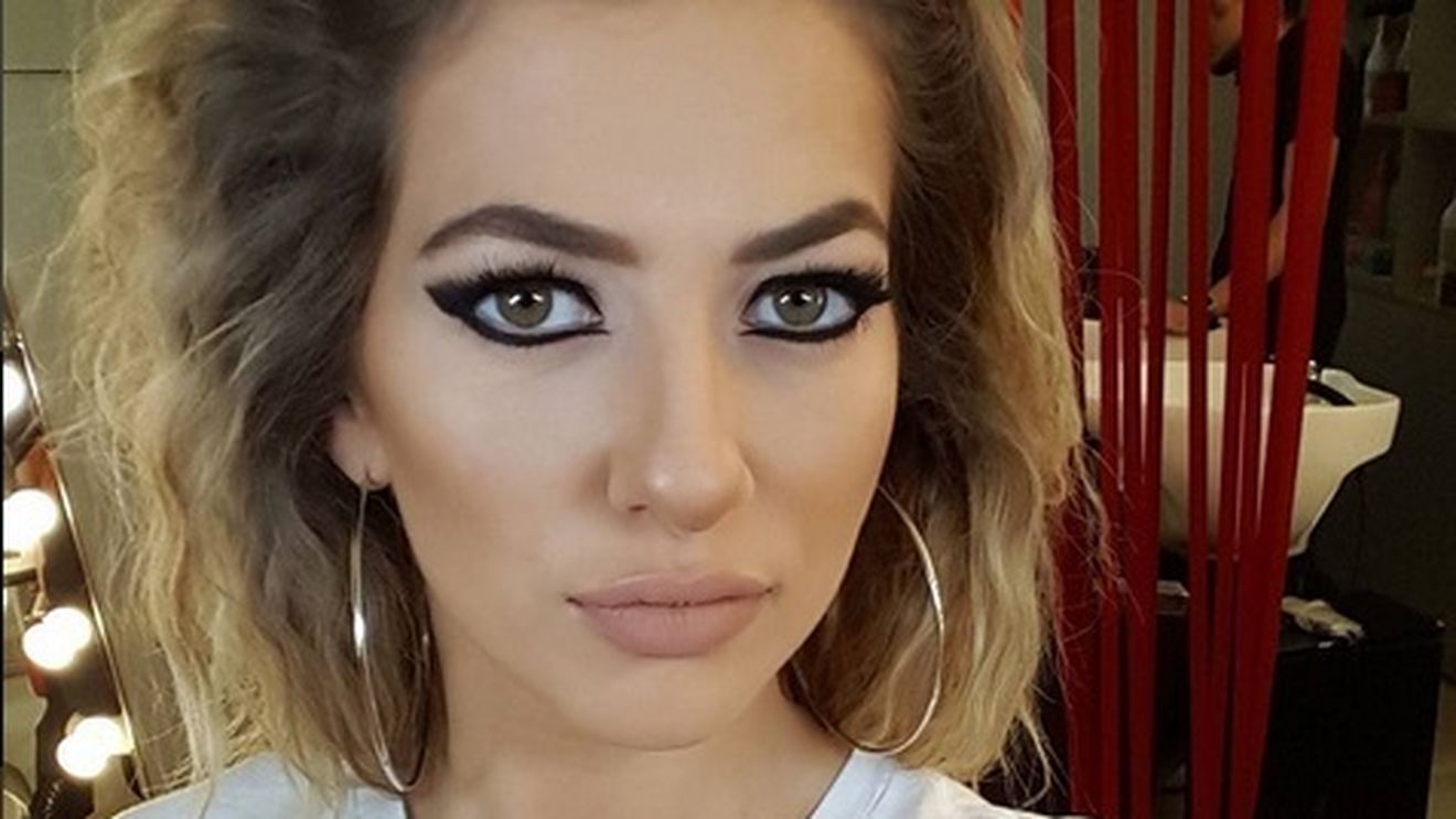 Lidia Buble, invitată de un adolescent să-i fie parteneră la bal! Coversaţia intimă dintre iubita lui Răzvan Simion şi băiat