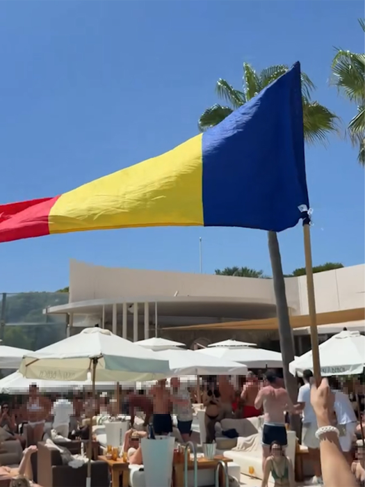 Roxana Vașniuc nu refuză nimic din ce i se oferă