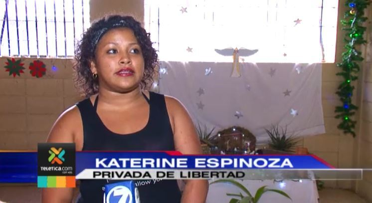 Elena Udrea și colegele de penitenciar îl așteaptă pe Moș Crăciun în Costa Rica