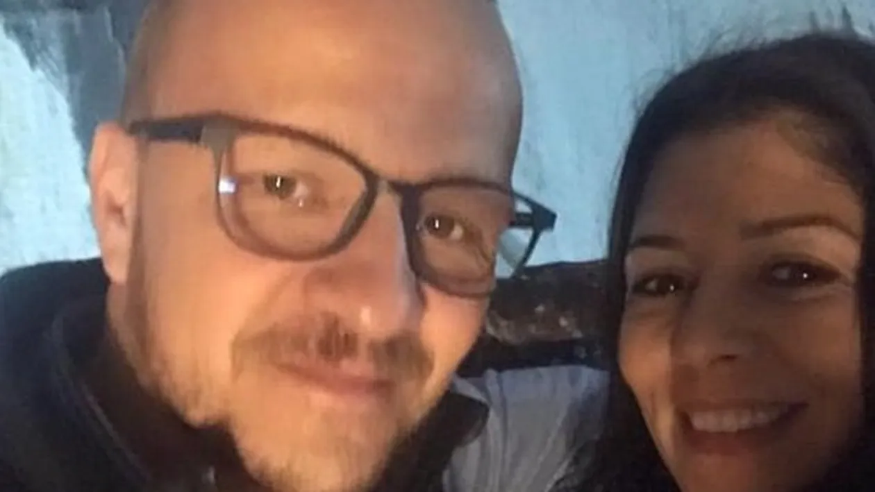 Cât de fericită este Diana, fosta soție a lui Răzvan Simion! Bruneta s-a fotografiat în brațele noului soț