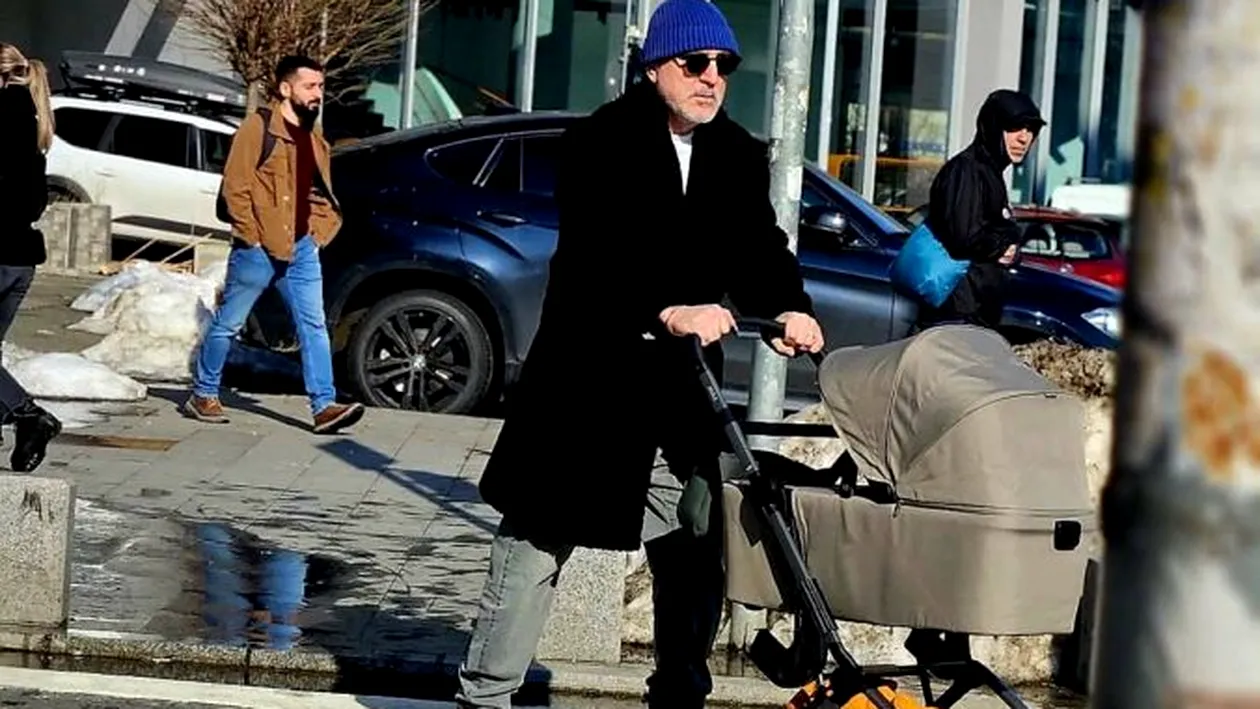 Răzvan Exarhu a devenit tătic la 56 de ani! Prima imagine cu bebelușul