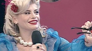 Loredana: "Scena te innobileaza si atunci cand ajungi sub lumina reflectoarelor e ceva inaltator!"
