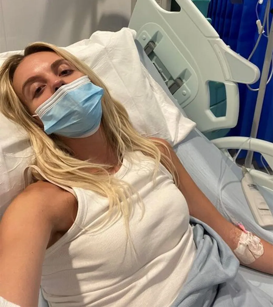 Ellie a ajuns în spital și a fost diagnosticată cu o boală rară