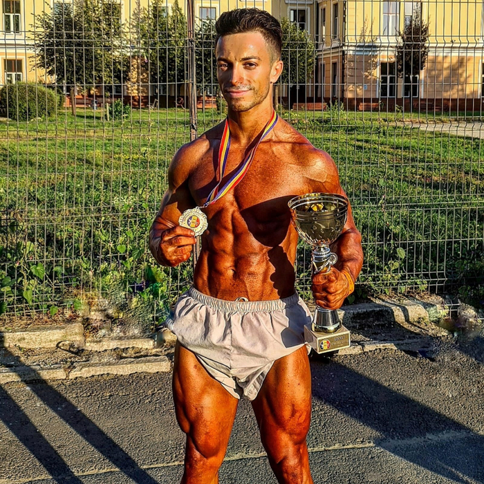 Florentin, autodidactul care a ajuns la performanțe pe care doar le visa