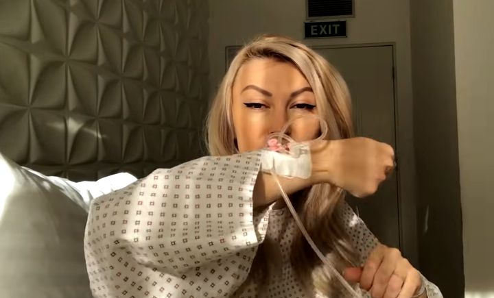 Imagini cutremurătoare! Cum arată picioarele Andreei Bălan. Cântăreața și-a dat pantalonii jos și și-a arătat rănile