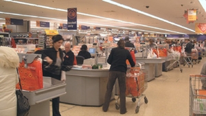 N-o sa-ti vina sa crezi ce se fura cel mai mult din supermarket! Afla aici!