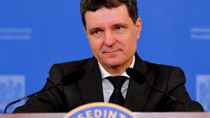 Se interzic rețelele sociale pentru copiii sub 16 ani în România? Ce a răspuns Nicușor Dan