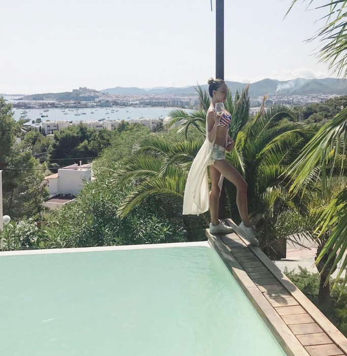 Barbie de România, la Ibiza, Spania