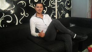 Incredibil. Vlogger celebru, terorizat de unul dintre liderii Duduienilor: „M-a pus să stau în genunchi și...”