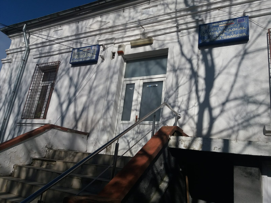 Primăria din Brabova, locul unde a avut loc incidentul
