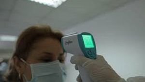 Declarațiile ȘOCANTE ale unei românce din Italia: ”M-au lăsat acolo suferind, fără oxigen, lângă o tânără care avea febră 40”