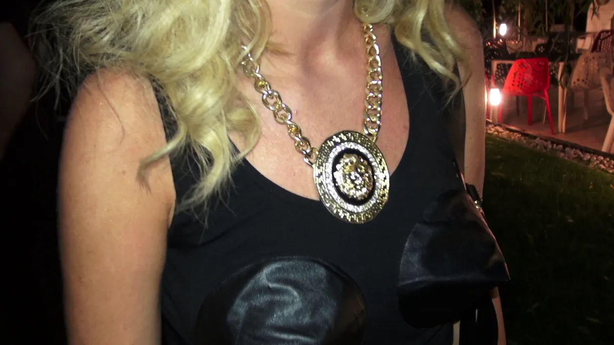 “Diamantele sunt cele mai bune prietene ale unei femei”. Delia stie cel mai bine!