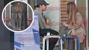 Radu Ștefan, la cafea cu o domnișoară care nu e iubita oficială! Se anunță tensiuni...la distanță!