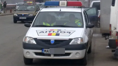 Retea de hoti de credit pentru telefoane destructurata de politie!