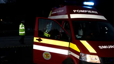 RISCANT! Au mutat sacii cu bani in plina strada, pentru ca masina de valori a facut accident