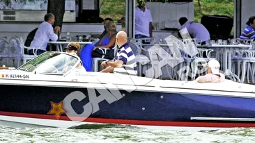 Sotia i-a tinut carma - Geoana s-a jucat de-a marinarul pentru o zi pe Lacul Snagov