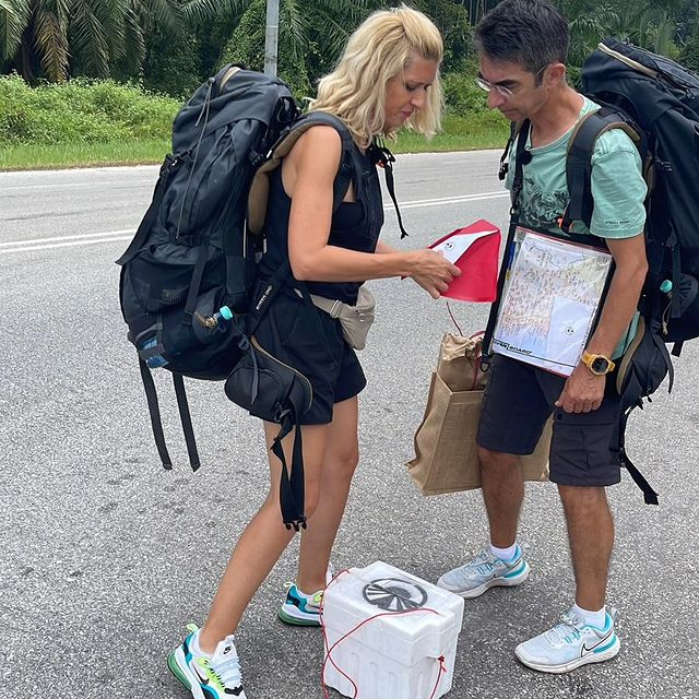 Oana Paraschiv și Mihai Găinușă la emisiunea Asia Express. Sursă foto: Instagram