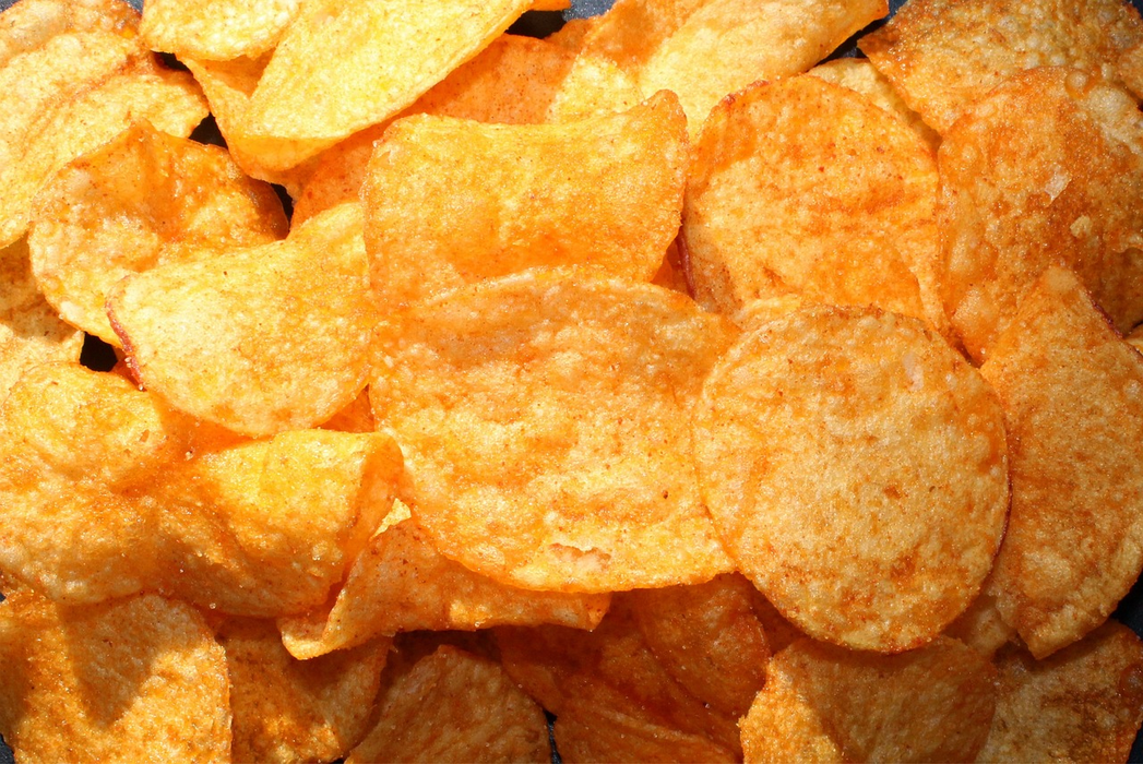 Chips-urile, printre cele mai nocive gustări (sursă foto: pixabay)