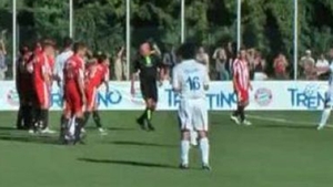 ULTIMA ORA! Un fotbalist de 24 de ani a facut infarct pe teren
