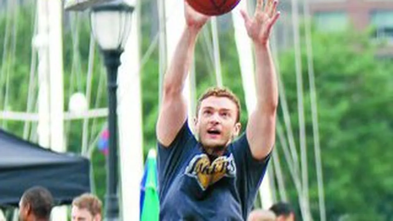 Cine da mai multe cosuri?