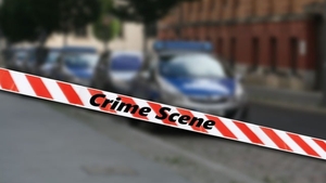 Un băiat de 15 ani a fost înjunghiat de trei ori la intrarea în școală. Crima care îngrozește Marea Britanie