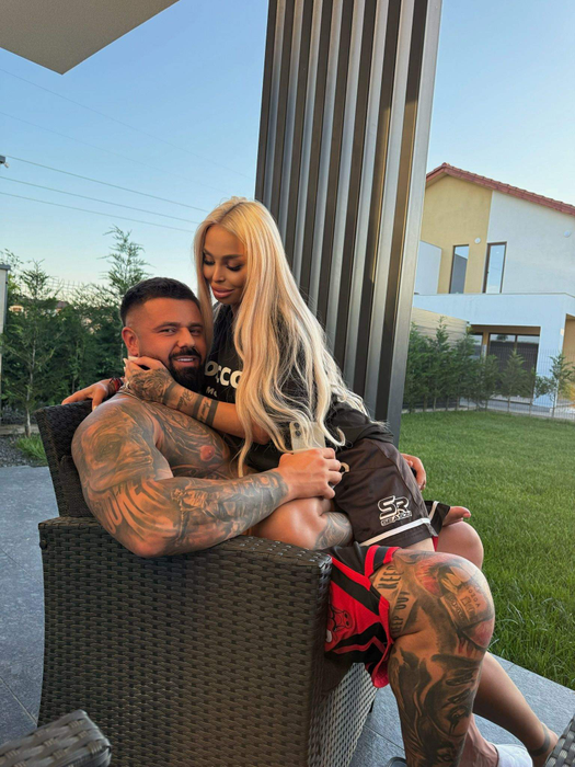 S-au căsătorit în mare secret, dar acum îl cunoaște întreaga lume. Cine este bărbatul din viața Iasminei Halas?