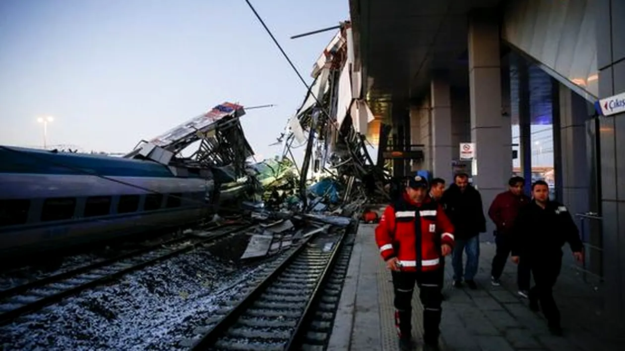 Accident feroviar în Turcia, cu patru morți și peste 40 de răniți
