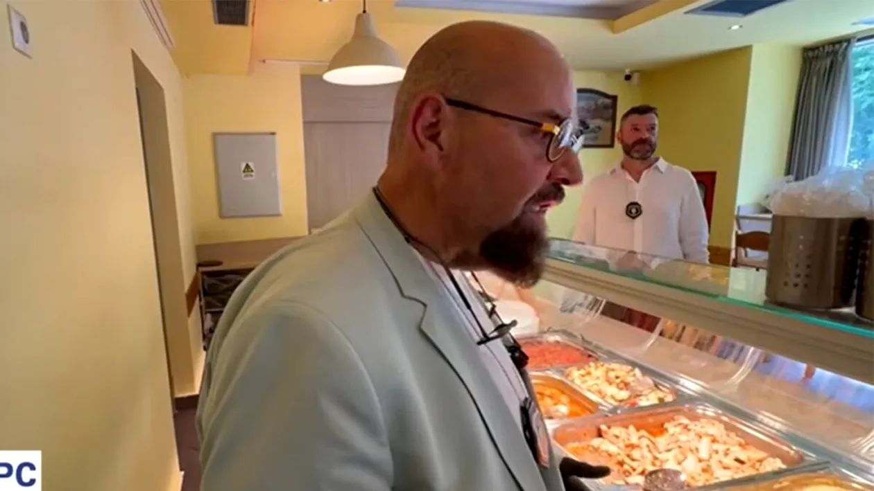 Ce a putut găsi Piedone într-o autoservire din București. Cum se face ciorba, de fapt, și cum e depozitată. Șeful ANPC a crezut că nu vede bine