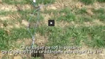 Imagini INCREDIBILE din România fac înconjurul lumii: ce scoate o femeie din pământ. „Nu glumiţi! Ne băgaţi pe toţi la puşcărie!”