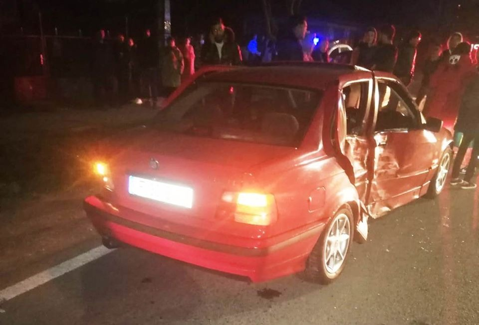 Impact violent în Călărași. Patru persoane au ajuns la spital după ce o mașină s-a răsturnat. Alte trei mașini au fost implicate