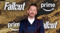 Macaulay Culkin, din nou copil de Crăciun. Actorul din „Singur acasă” a mers la Disneyland