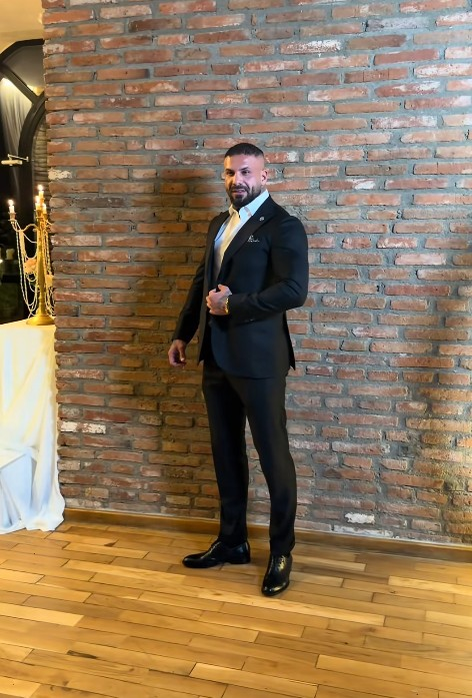 Narcis Bujor, acuzat de fani că și-a înjectat buzele! Ce intervenții estetice și-ar fi făcut ispita de la Insula Iubirii, de fapt