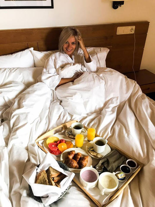 DIANA DUMITRESCU, cu o nouă tunsoare! Vedeta şi-a făcut o schimbare radicală de look