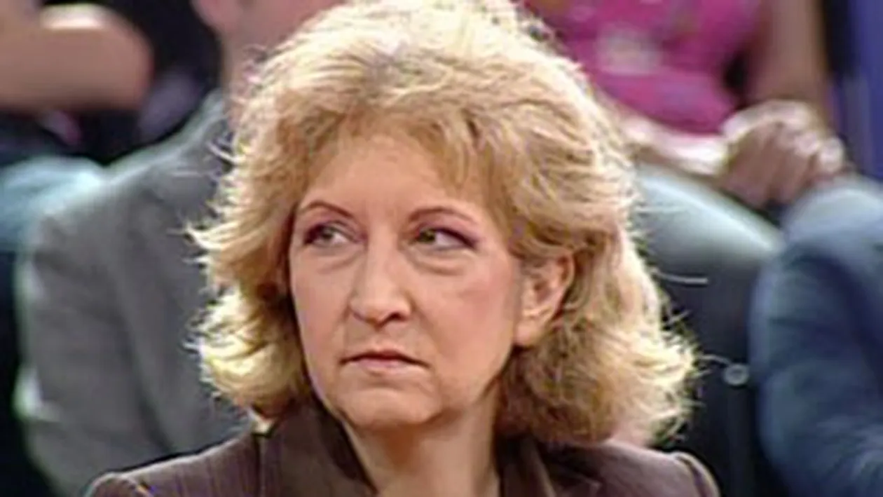 Femeia care si-a anuntat sinuciderea pe Facebook: Fiul meu mi-a cerut o napolitana pentru la scoala si am ajuns la disperare 