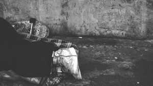 Primul român care a decedat de frig în această iarnă. A fost găsit într-o casă din Galați