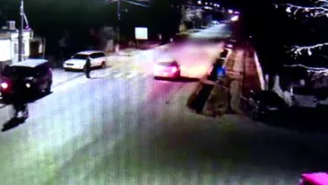 VIDEO. Moarte cumplită. Un bărbat din județul Dâmbovița a fost strivit de două mașini