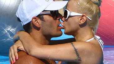 Repercusiunile sunt grave! Manechinul lui Bote care a aparut intr-un calendar bisericesc gay traieste un calvar!