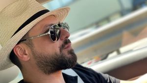 Augustin Viziru, în lacrimi la TV! Actorul i-a îndeplinit cea mai mare dorință tatălui său