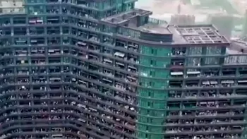 Blocul în care locuiesc 20.000 de oameni. Este cel mai mare din lume. Ce nu au voie să facă locatarii